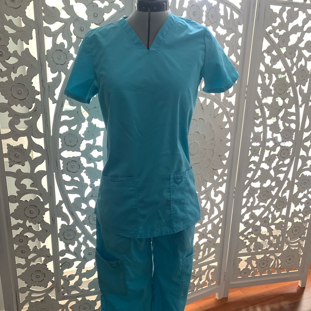 Turquoise Cherokee Workwear Revolution Used XS Scrubs